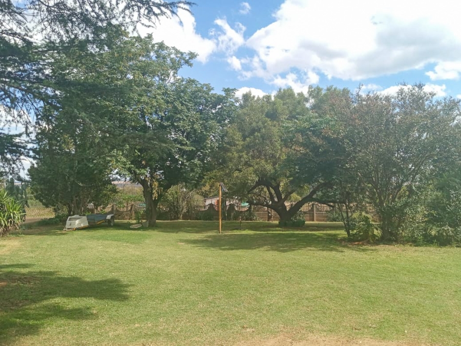 6 Bedroom Property for Sale in Parys Free State